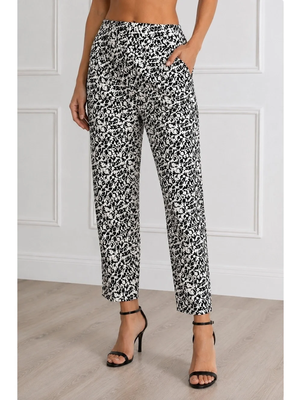 NWT Wear Flair Black White Floral Crop